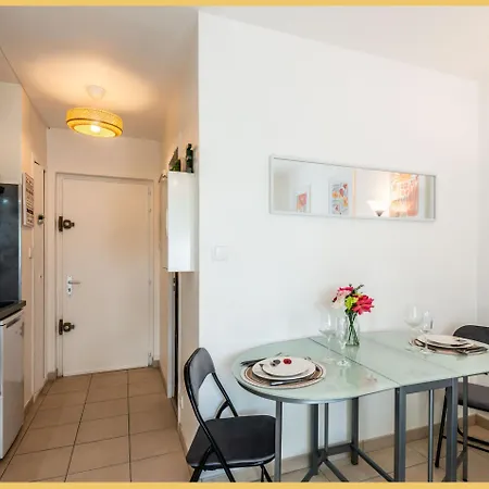 Le Flowers I Julien Apartment Saint-Julien-en-Genevois